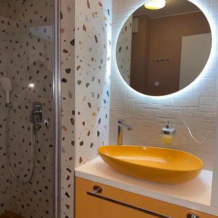 Mint2 Apartment